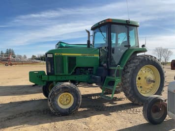 Main image John Deere 7810